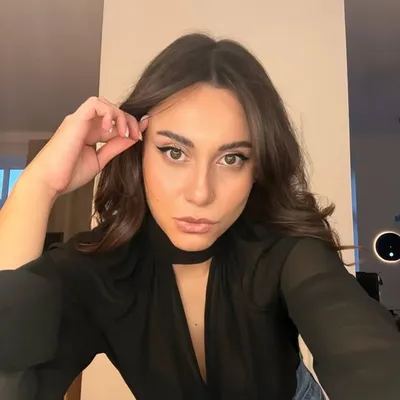 Alexandra profile
