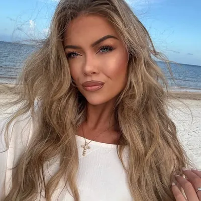Alexandra Harvey profile