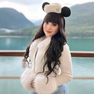 Alexandra Torres profile