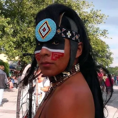Alexandro Querevalú profile