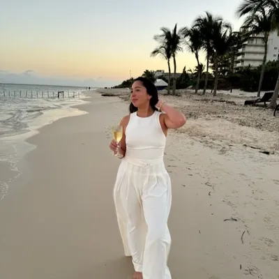 Alexa Quintanilla Leigh profile