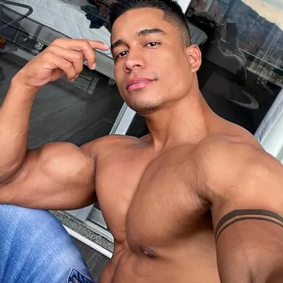 Alex Arenas profile