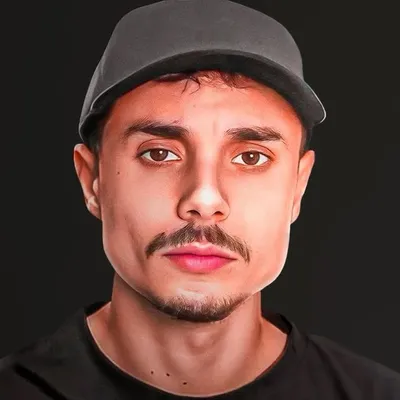 Alex Bolaño profile