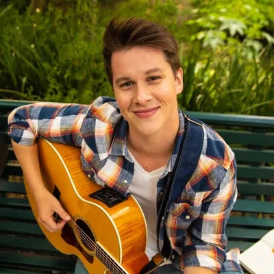 Alex Garcia | Music Producer | Songwriter profile