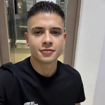 Alex Holguin profile
