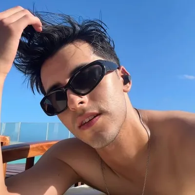 Alexis Cuevas profile
