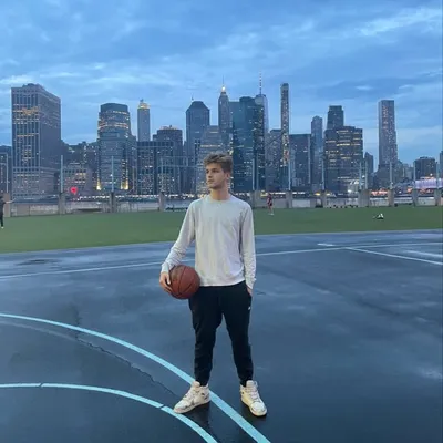 Alex Lange profile