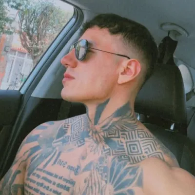 Alex Oliva profile