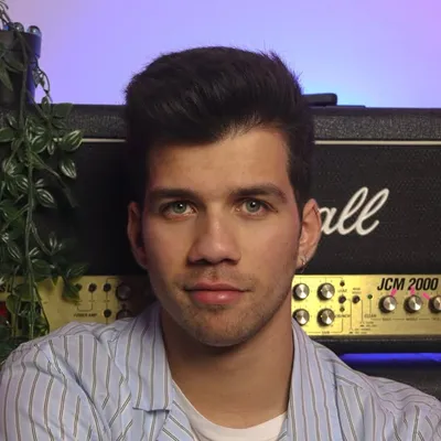 Alex Vale profile