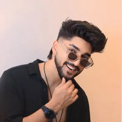 Alfesh Shaikh ๐ญ profile