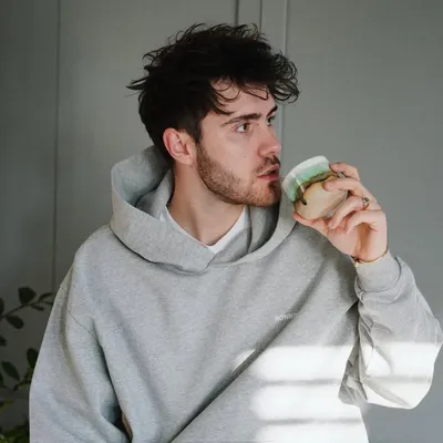 Alfie Deyes profile