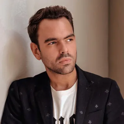 Alfonso de Bustos profile