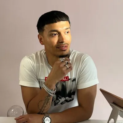Alfredo Hernando profile