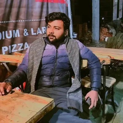 علی بادشاہ 🙌💝 profile
