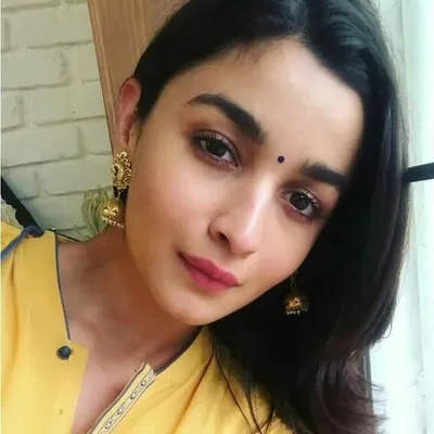 ALIA BHATT LOVE ๐ profile