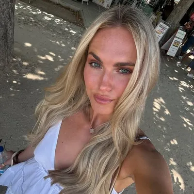 ALICE EMILY profile