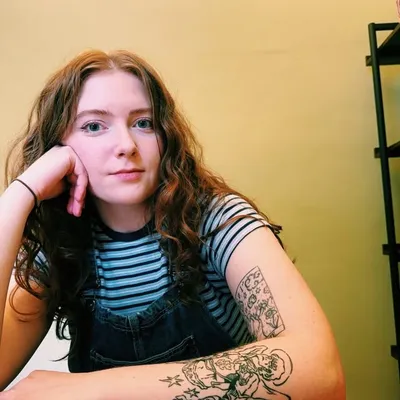 Alice Oseman profile