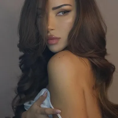 Alicia Jiroux profile