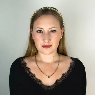 A L I N A profile