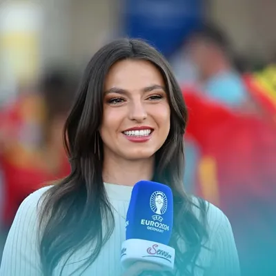 Alina Marzi profile