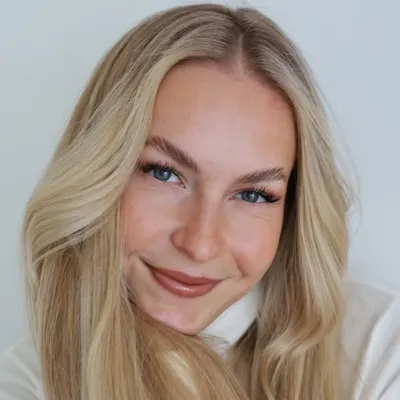 ALINA VORONKOVA profile