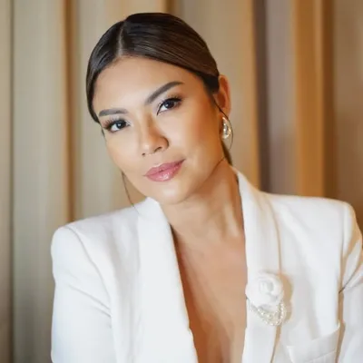 Aline Adita Midgley profile