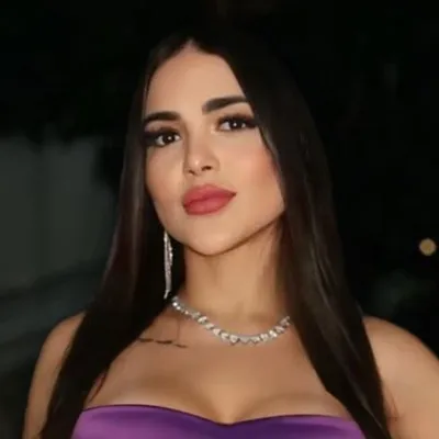 Aline Borges profile