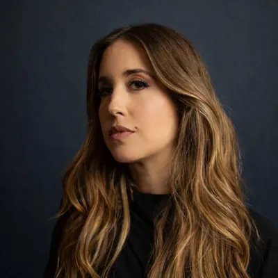 ALINE SANROMÃ profile