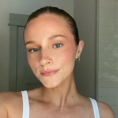 Ali Dean profile
