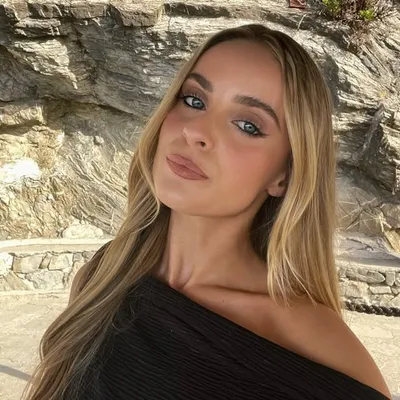 Alexandra Shields profile