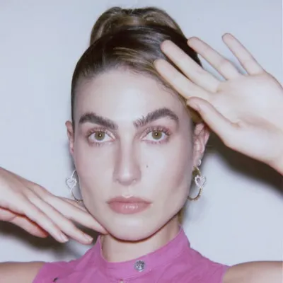 Ali Weiss profile