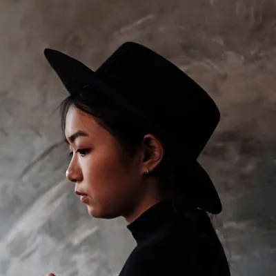 Alixe Lay profile