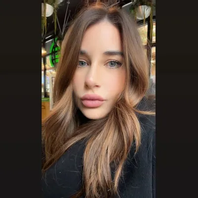 Alizée Elle profile
