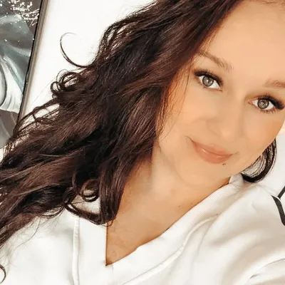 Anna Hofmann | Mama⁴ & 🤰🏻| CEO meines Lebens 👩🏻💻 profile