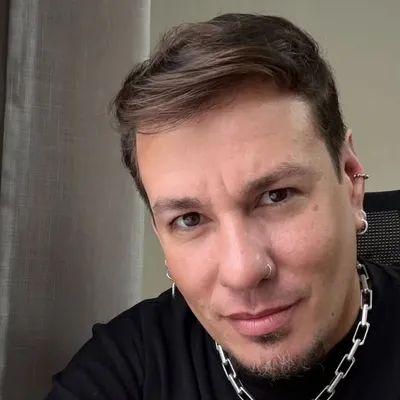 Cabeleireiro e maquiador Alle Rafael Beauty profile