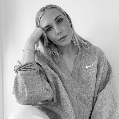 Allie Long profile