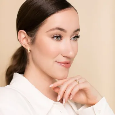 Allie Glines profile