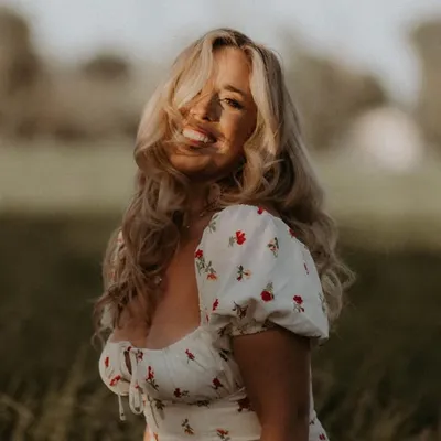 ally | city girl turned farmers wife profile