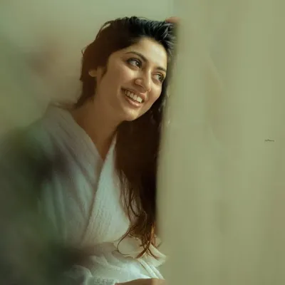 Almas Motiwala profile