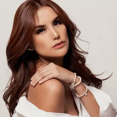 Alondra Cabrera profile