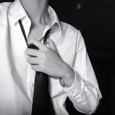 ᴍ α ɳ ɪ s ʜ 🥂 profile