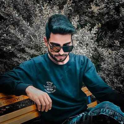 Sad Shayar 💔 profile