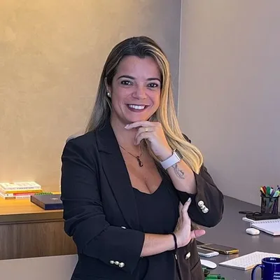 Laís Alvares, CFP® profile
