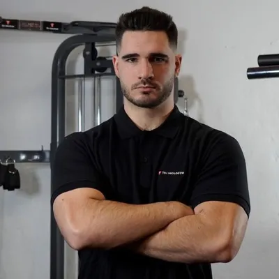 Álvaro Guzmán profile