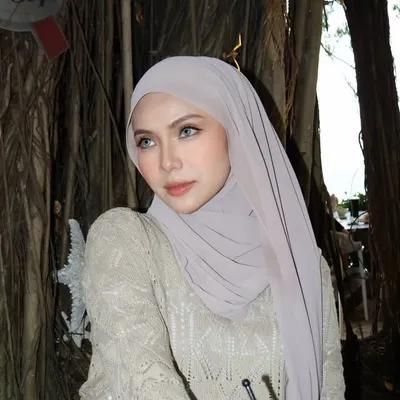 Alya. profile