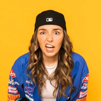 aly profile
