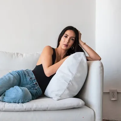 Alyssa Ren || Stylist & Mama profile