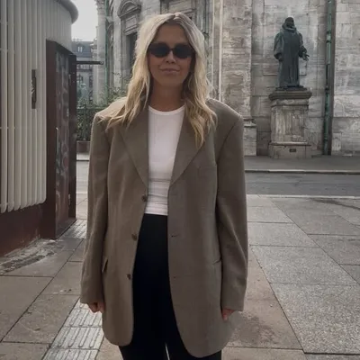 AMALIE FALSTER profile