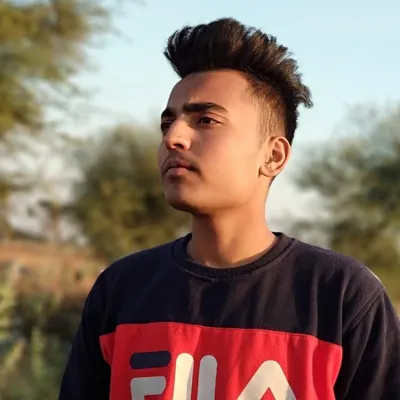 AMAN AHMED®️♛ profile