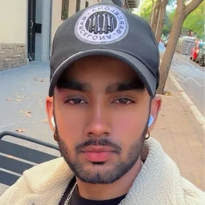 Aman Saab 🤍 profile